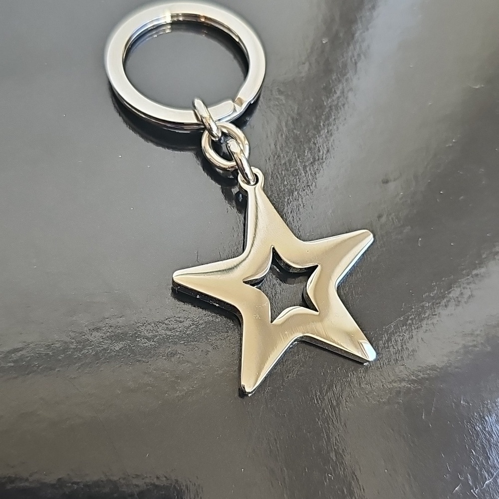Coach NWOT Red and Silver Star Keychain Bag Charm - Picture 4 of 6